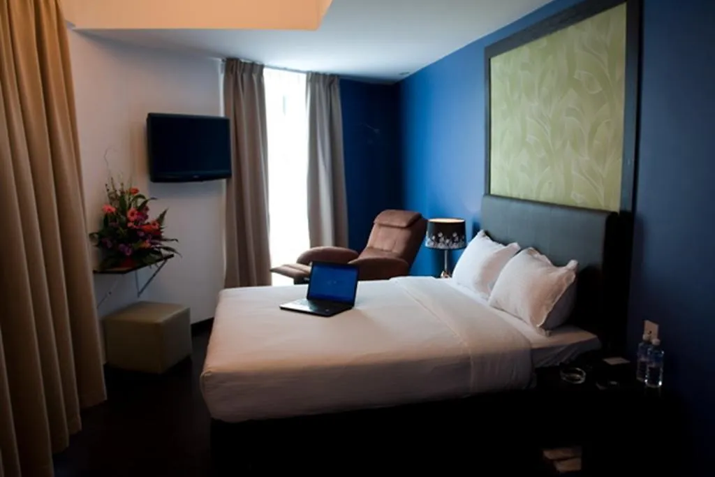Le Hotel Kota Kinabalu