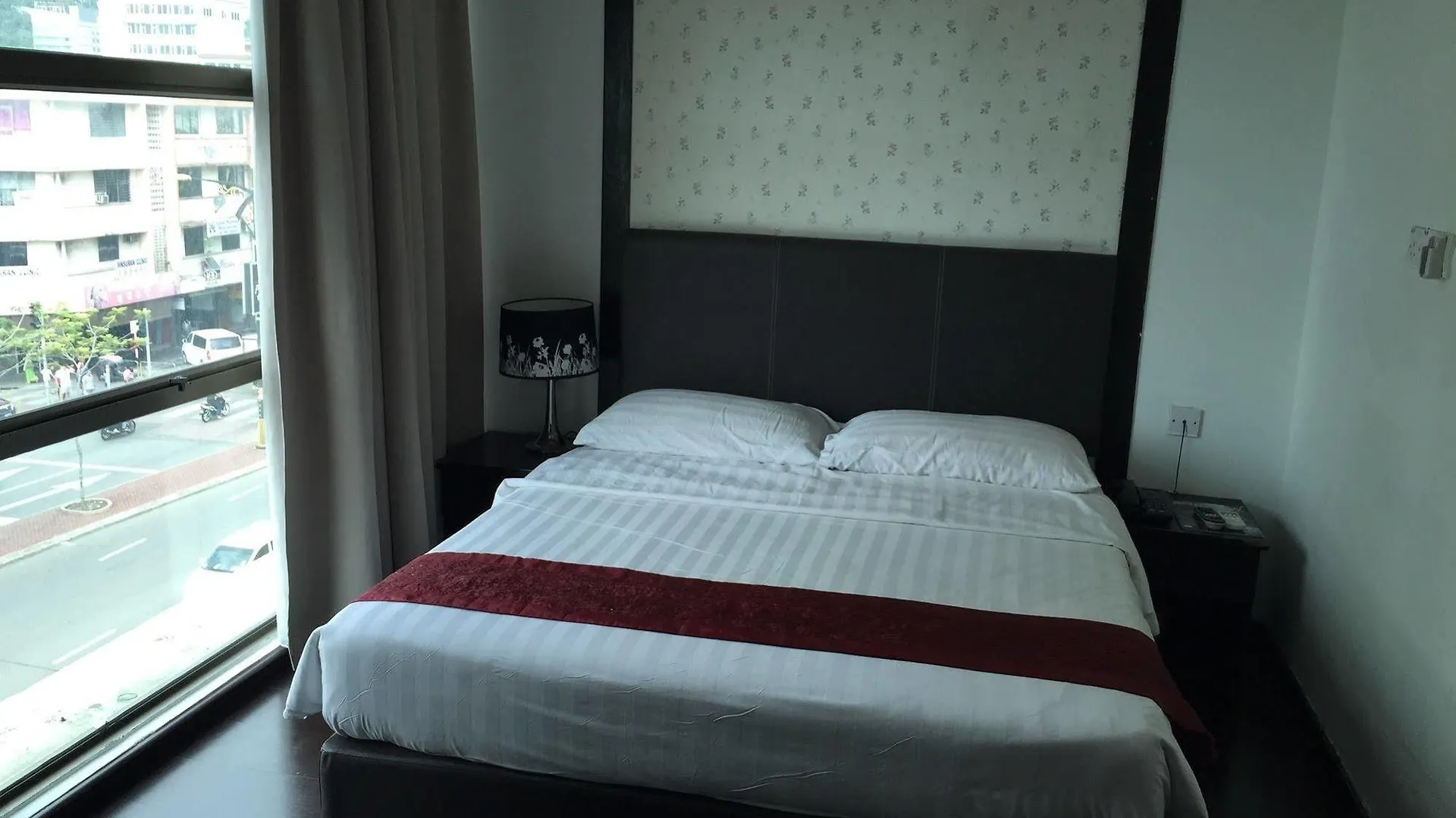 Le Hotel Кота-Кинабалу